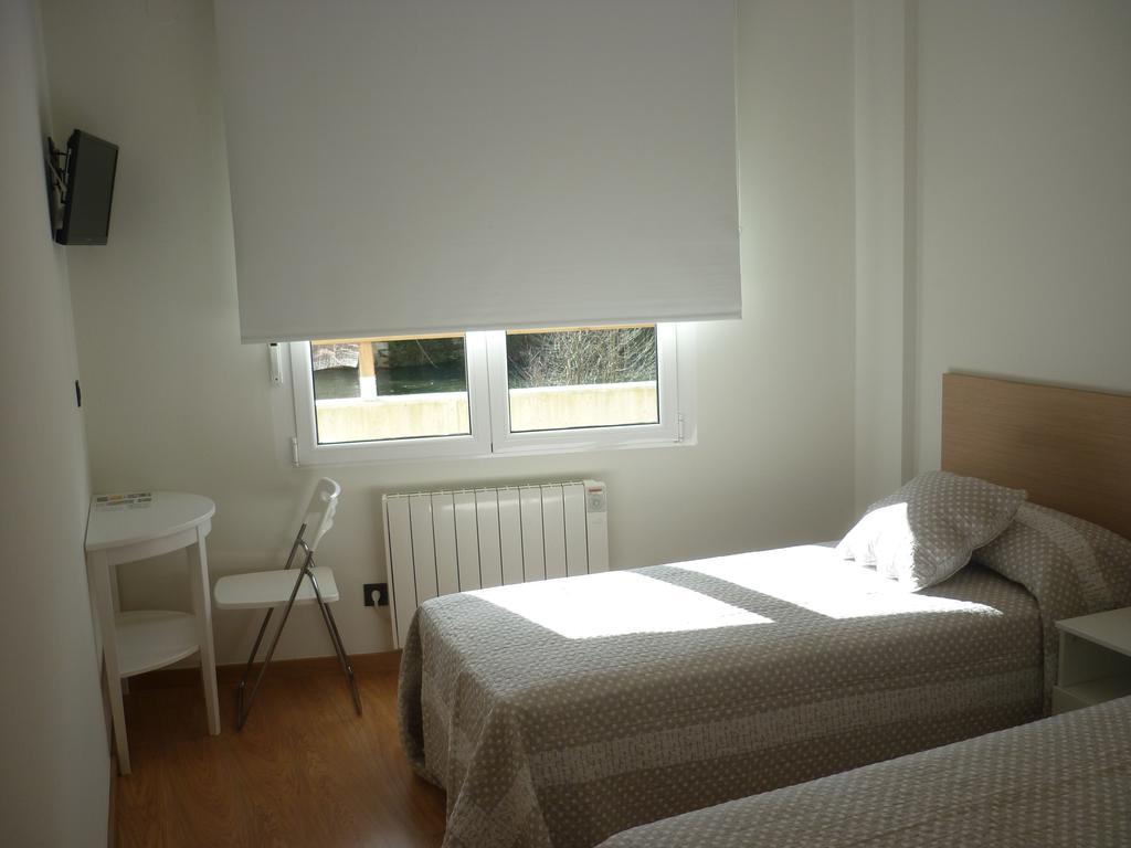 Pension-Albergue Puente Ribeira ساريا المظهر الخارجي الصورة