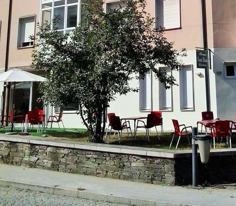 Pension-Albergue Puente Ribeira ساريا المظهر الخارجي الصورة
